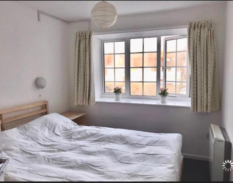 Great Price, Lovely Comfy Flat.2 Mins From The Sea ไลม์รีจิส ภายนอก รูปภาพ